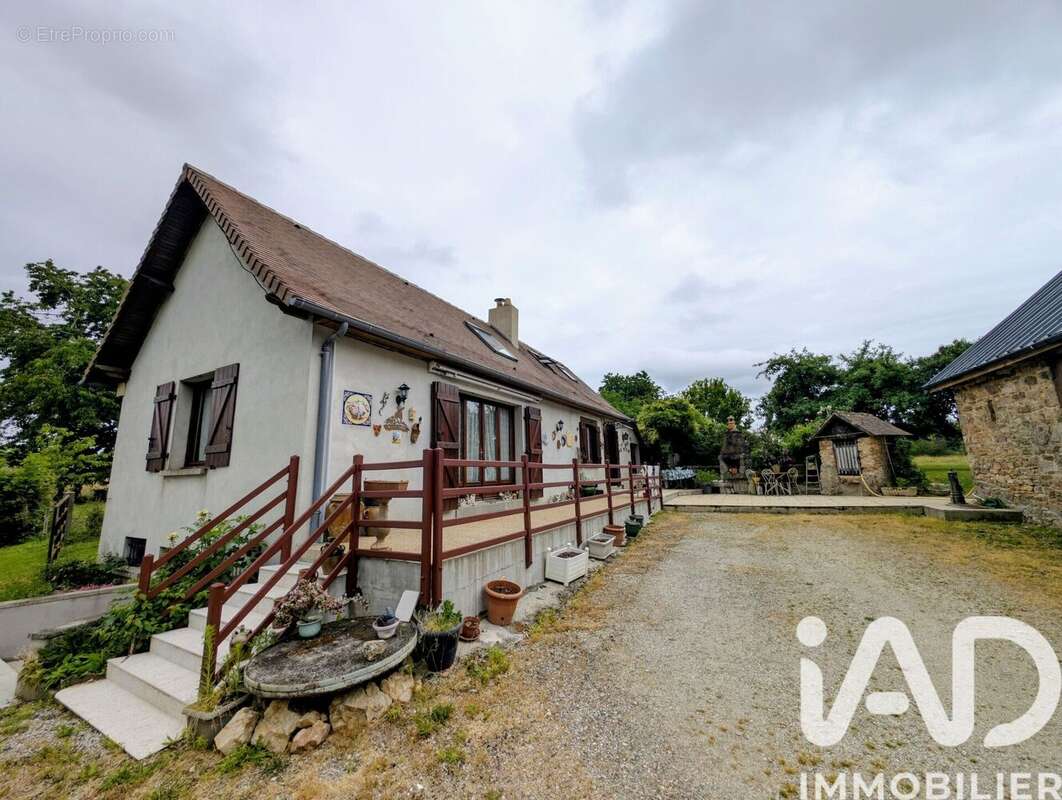 Maison 91 m² à La Porcherie  - photo 4
