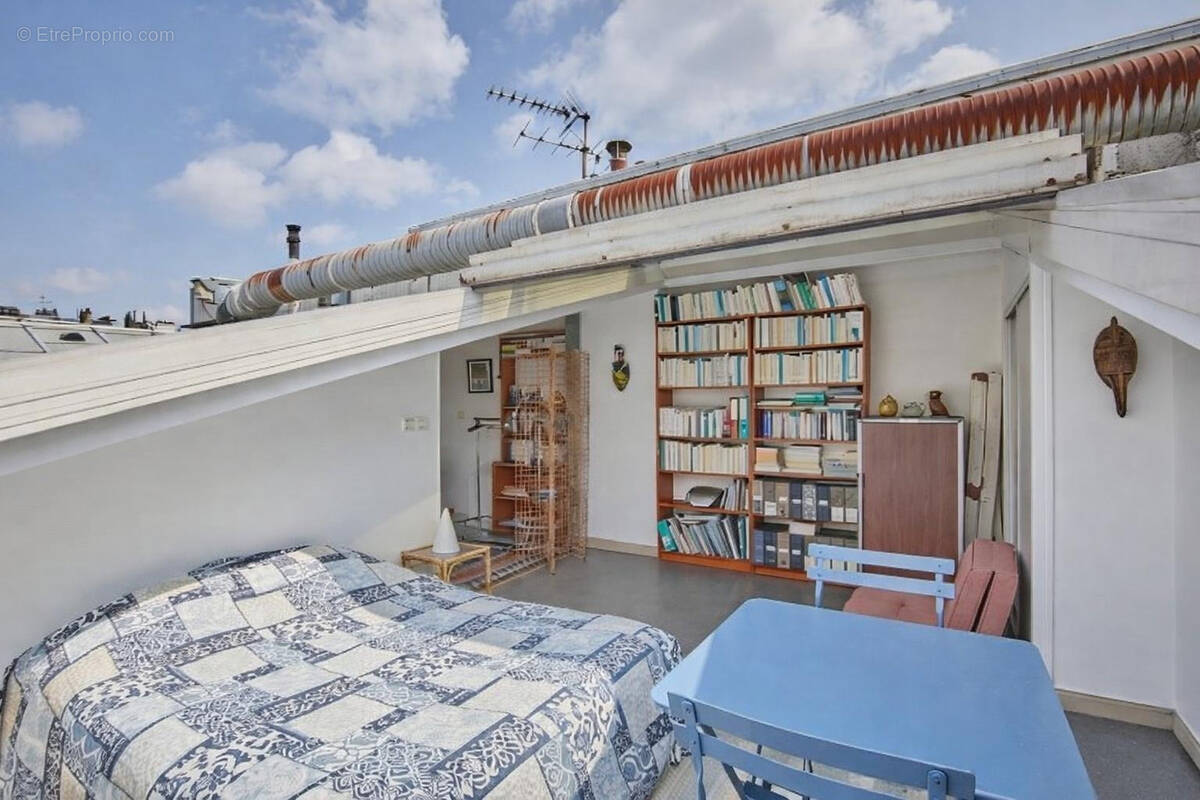 Appartement à PARIS-11E