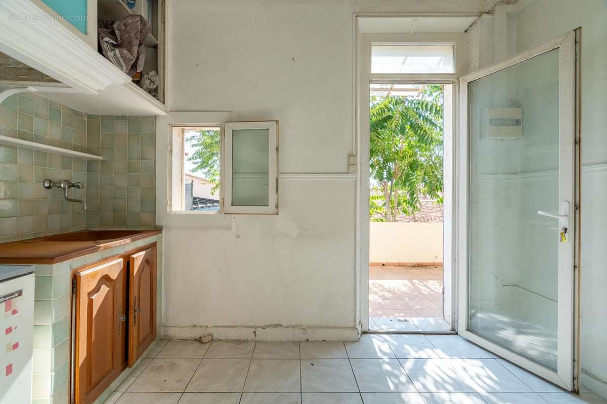 Vente maison avec jardin vue mer 210m² - ROUCAS BLANC - photo 11