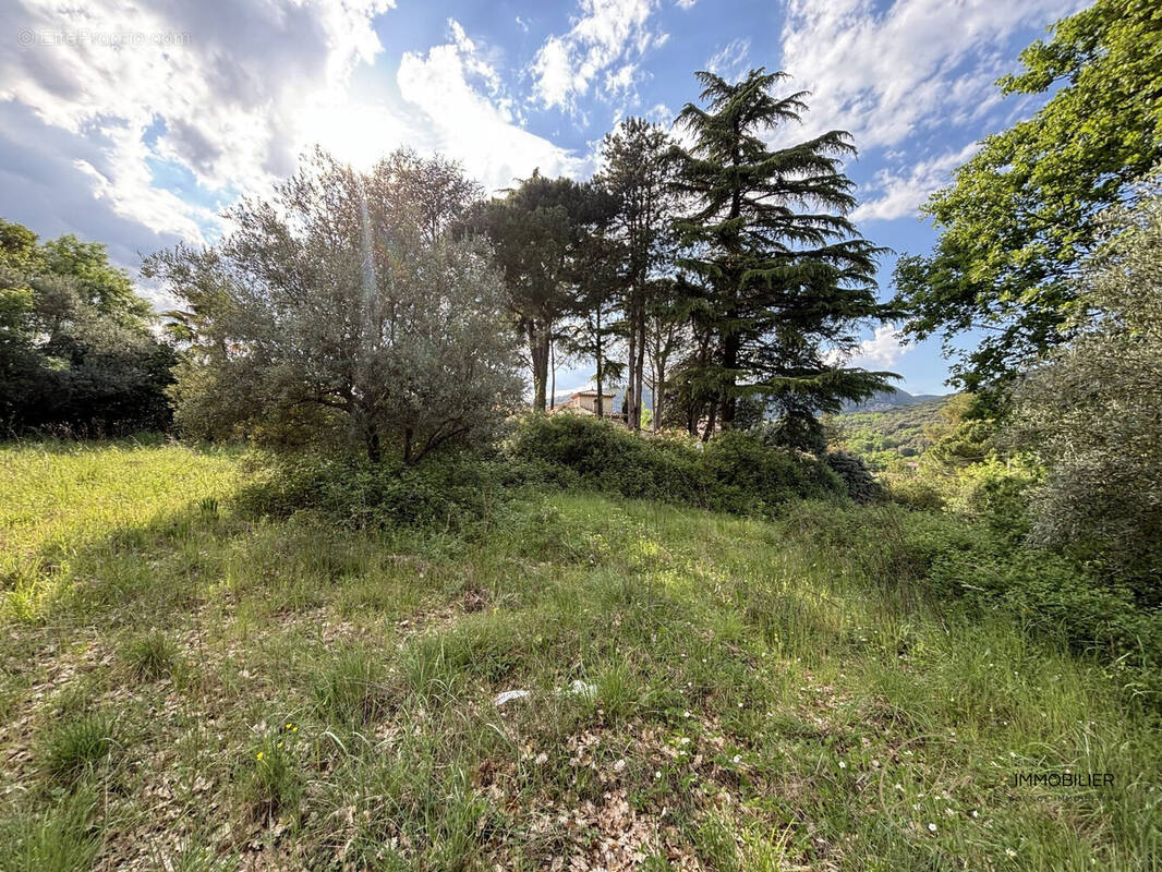 Terrain à GANGES