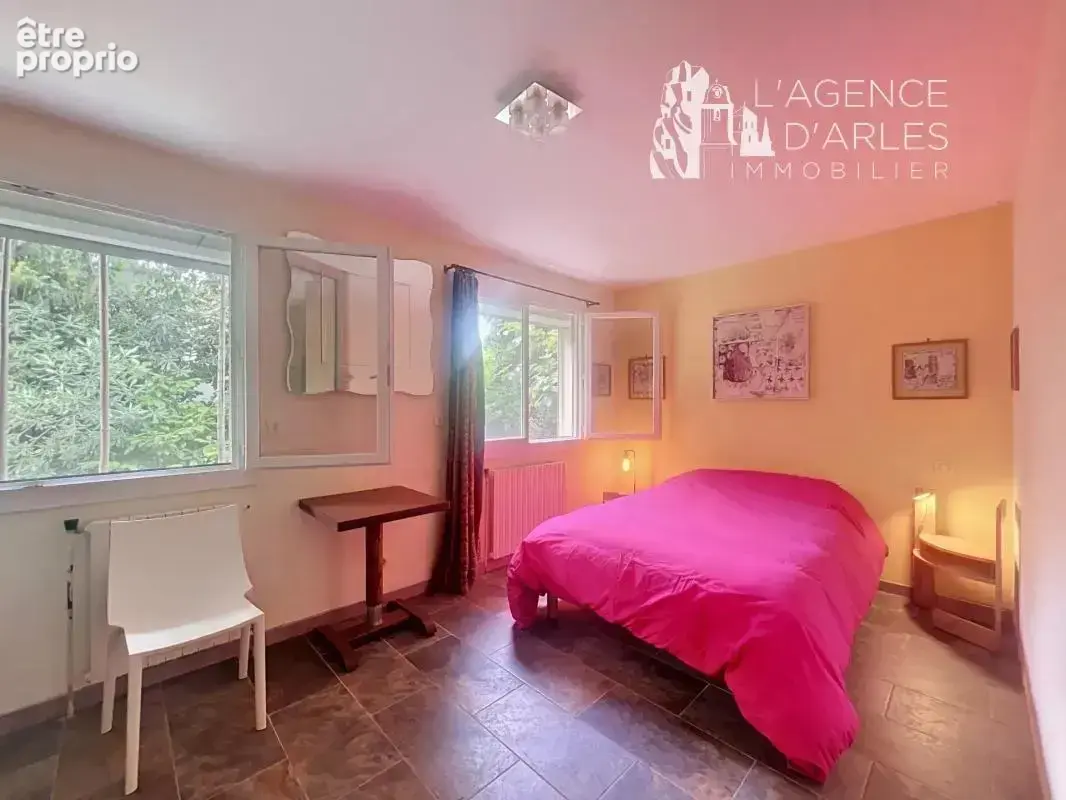 Arles Monplaisir – Élégante maison -  220m² de volumes et un jardin préservé au calme - photo 18