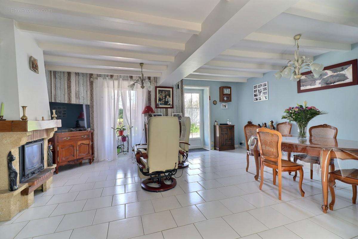 Maison 150 m² à Marsais  - photo 2