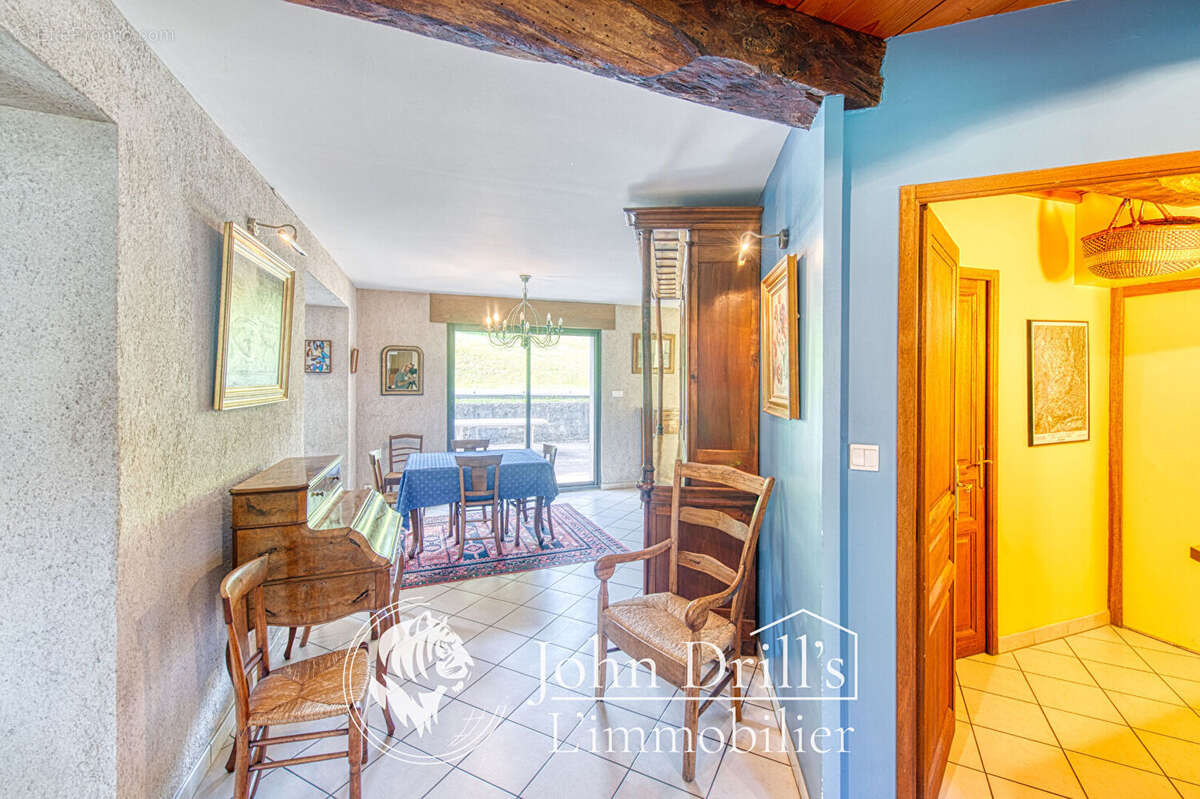 Maison à CHATILLON-LA-PALUD