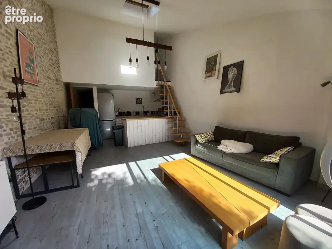 Ancien chai rénové de 57 m² avec patio : charme et authenticité ! - photo 12