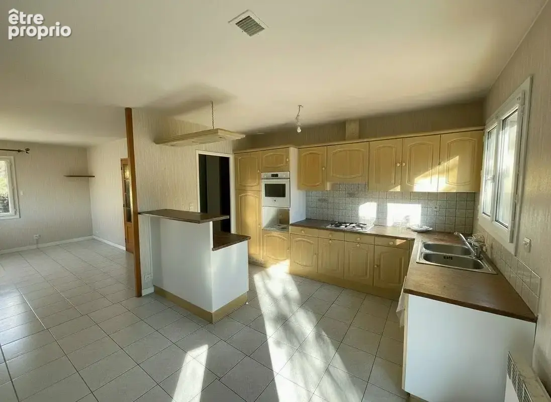 Maison 2 pièces 68 m² à vendre à Saint-Saturnin-Du-Bois (17700) - photo 6