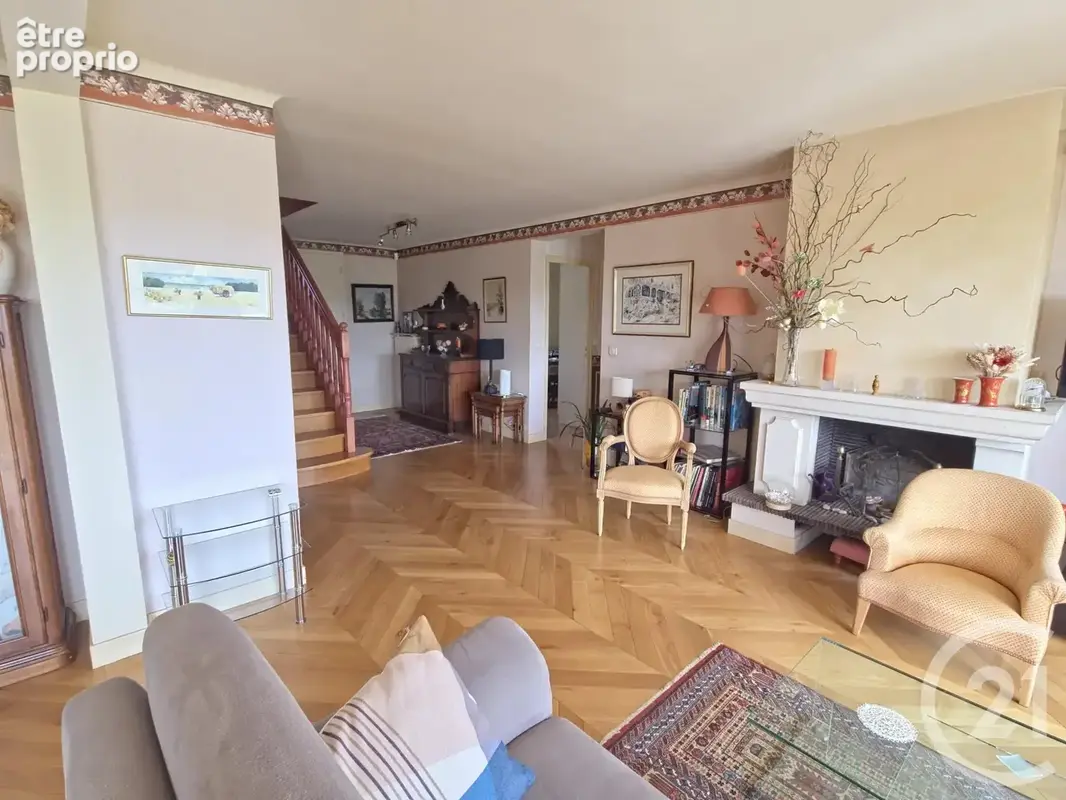 Maison 8 pièces 193 m² à vendre à Thorigny-Sur-Marne (77400) - photo 5