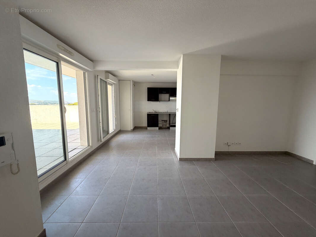 Sète, bas Saint Clair, appartement 3 pièces avec vue, terrasse, - photo 2