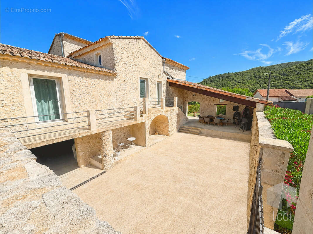 Maison à VIVIERS