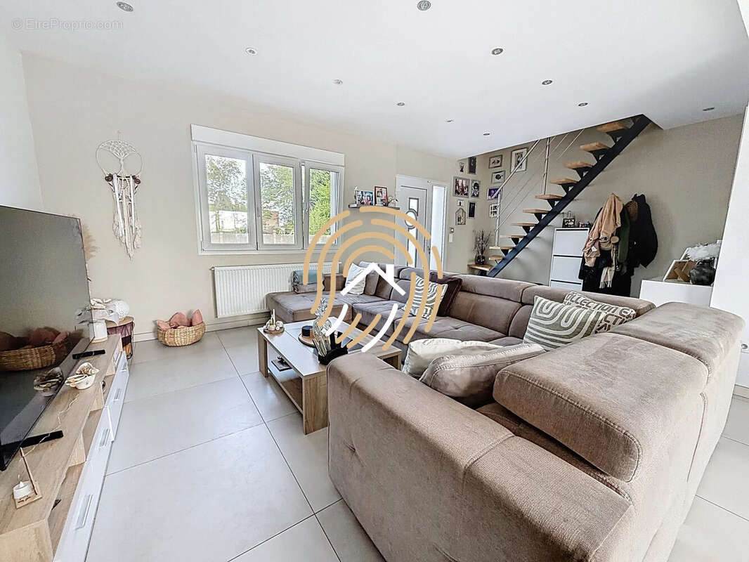 Maison 125 m² à Roost-Warendin  - photo 8