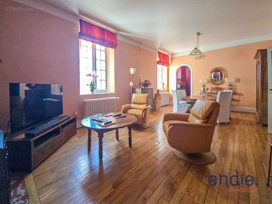 Appartement à MOULINS