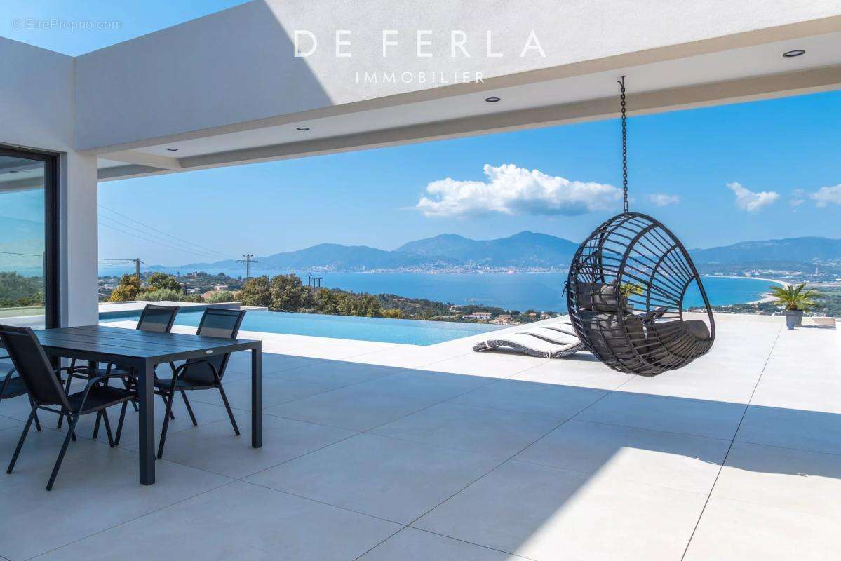 Propriété avec vue mer sur Porticcio - photo 10
