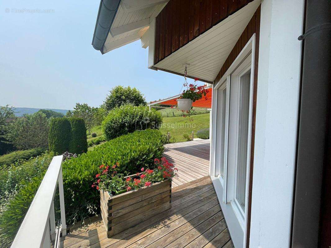 Maison à CHAMPAGNOLE