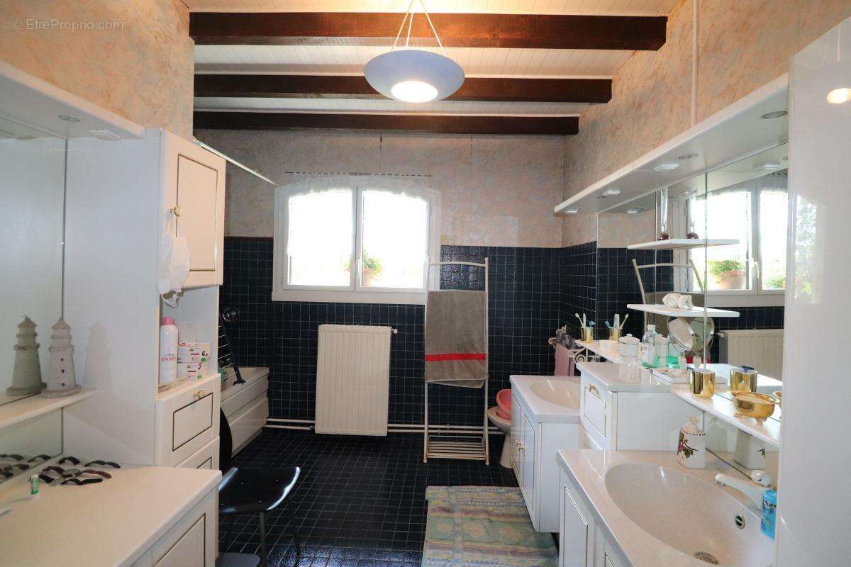 Maison à CREMIEU