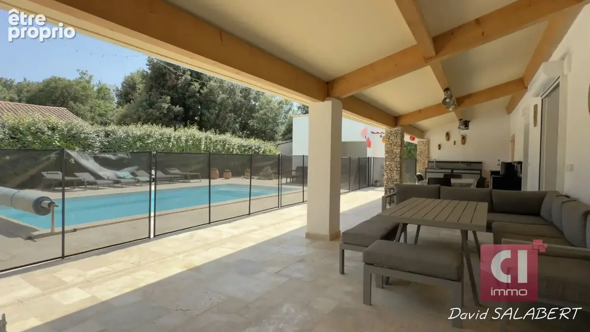 Villa à vendre à Garéoult avec piscine et appartement indépendant - photo 11