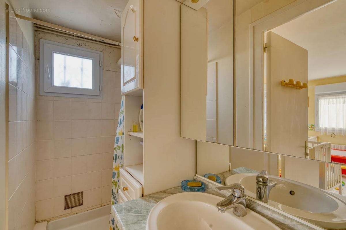 Maison de 6 pièces de 127 m² à Châtelaillon-Plage - photo 12
