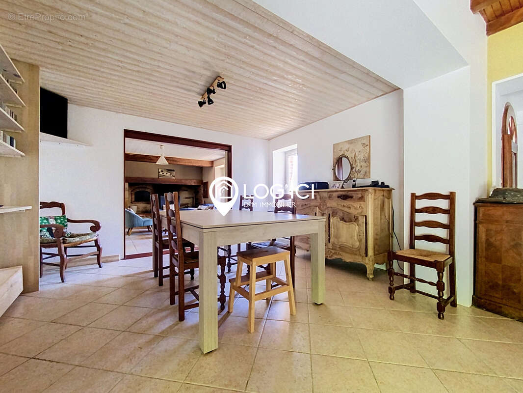 Corps de ferme 6 pieces 190 m2 - photo 19
