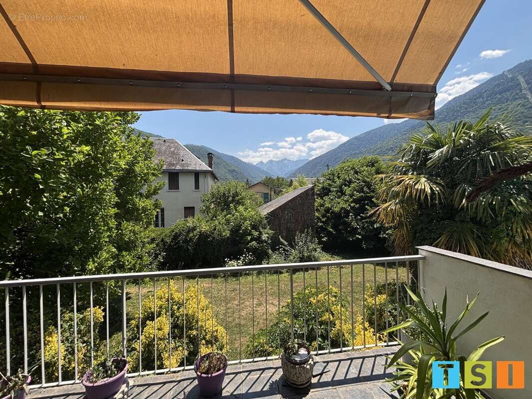 Luchon Centre villa d'exception avec piscine et garages - photo 10