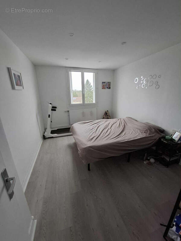 Appartement à LAMORLAYE