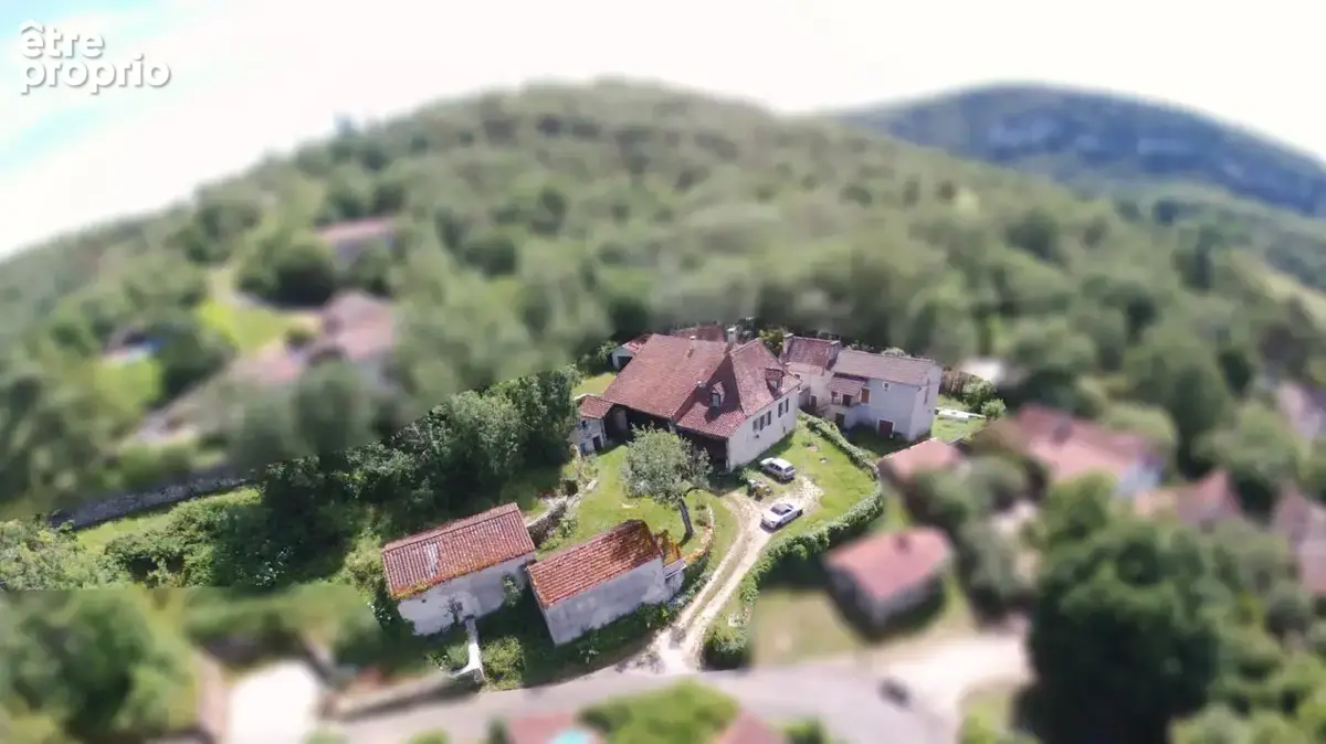 Propriete à vendre, lot de 3 maisons - photo 2