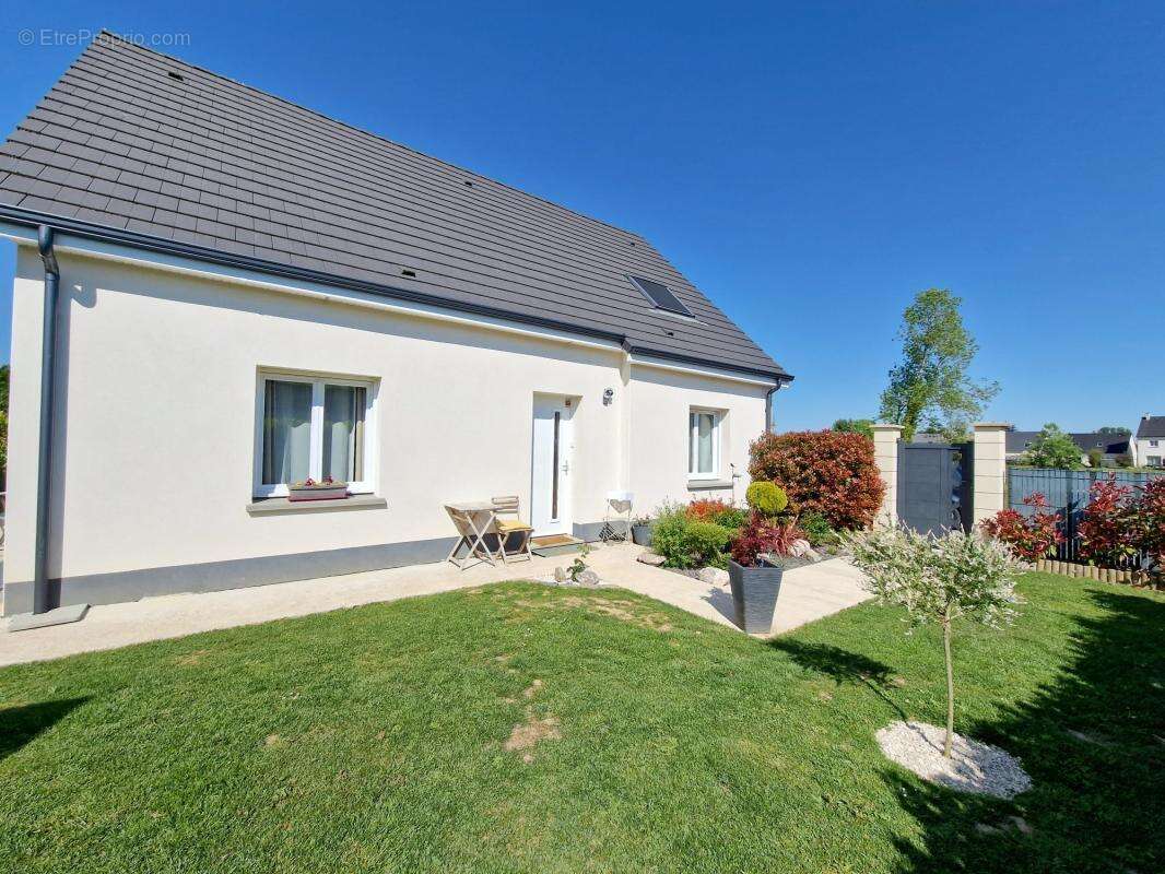 Maison à SAINT-JACQUES-SUR-DARNETAL