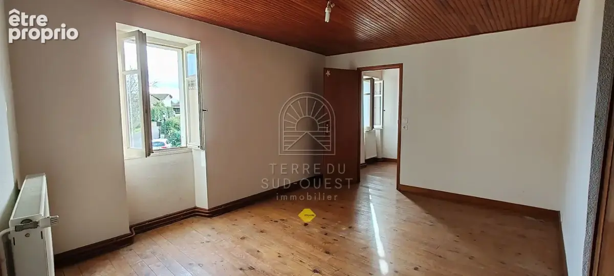 Maison de village à rénover  96 m2 - Urgons - photo 7