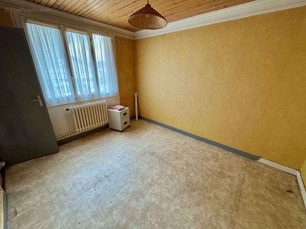 Appartement à VIGNEUX-SUR-SEINE