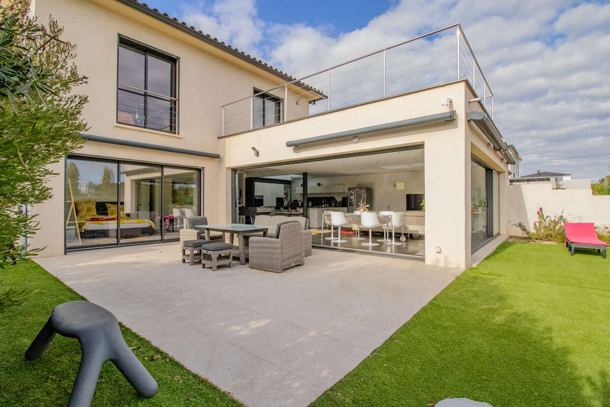 Maison à LA LONDE-LES-MAURES