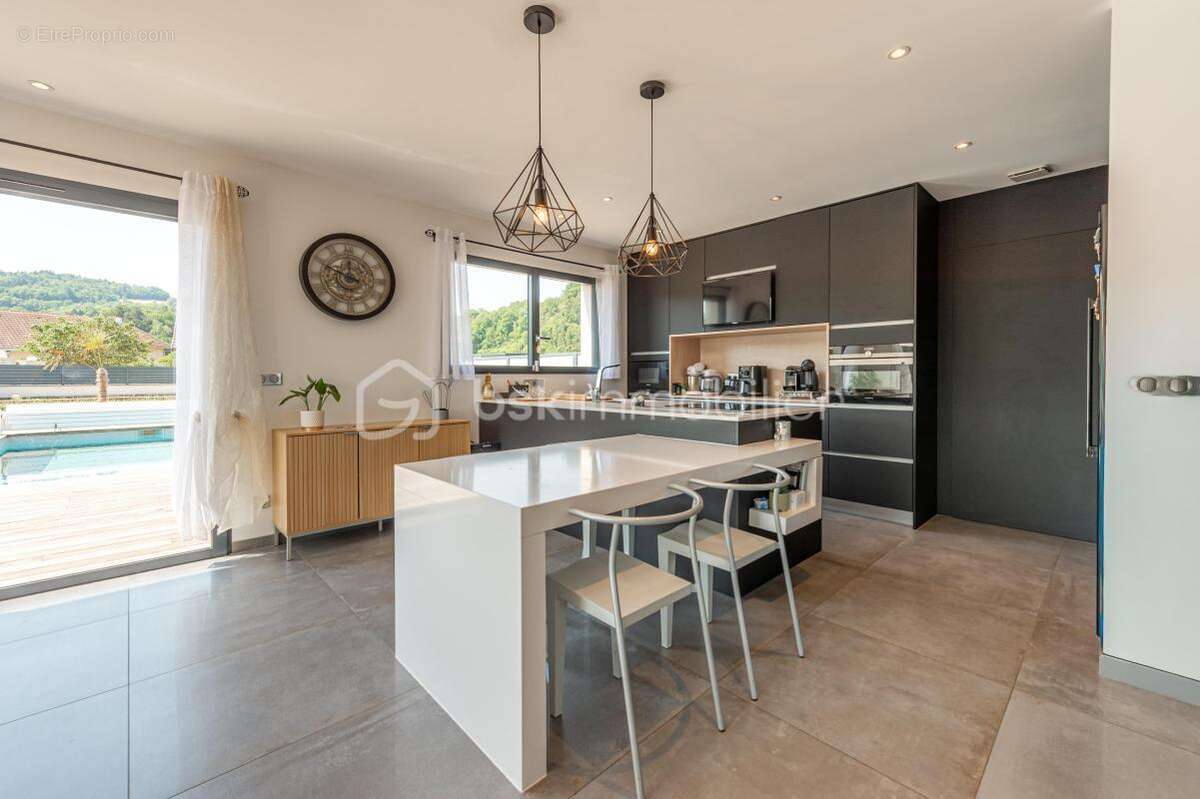 Maison contemporaine avec piscine – DPE A/A - photo 8