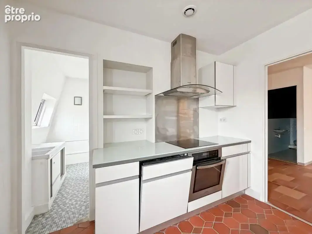 À vendre – Superbe T3 de 120 m² avec balcon en plein centre de Périgueux - photo 4