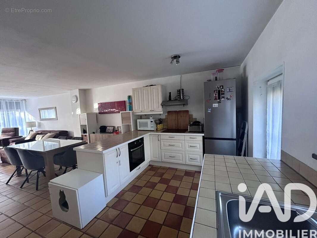 Photo 2 - Maison à COURCOURONNES