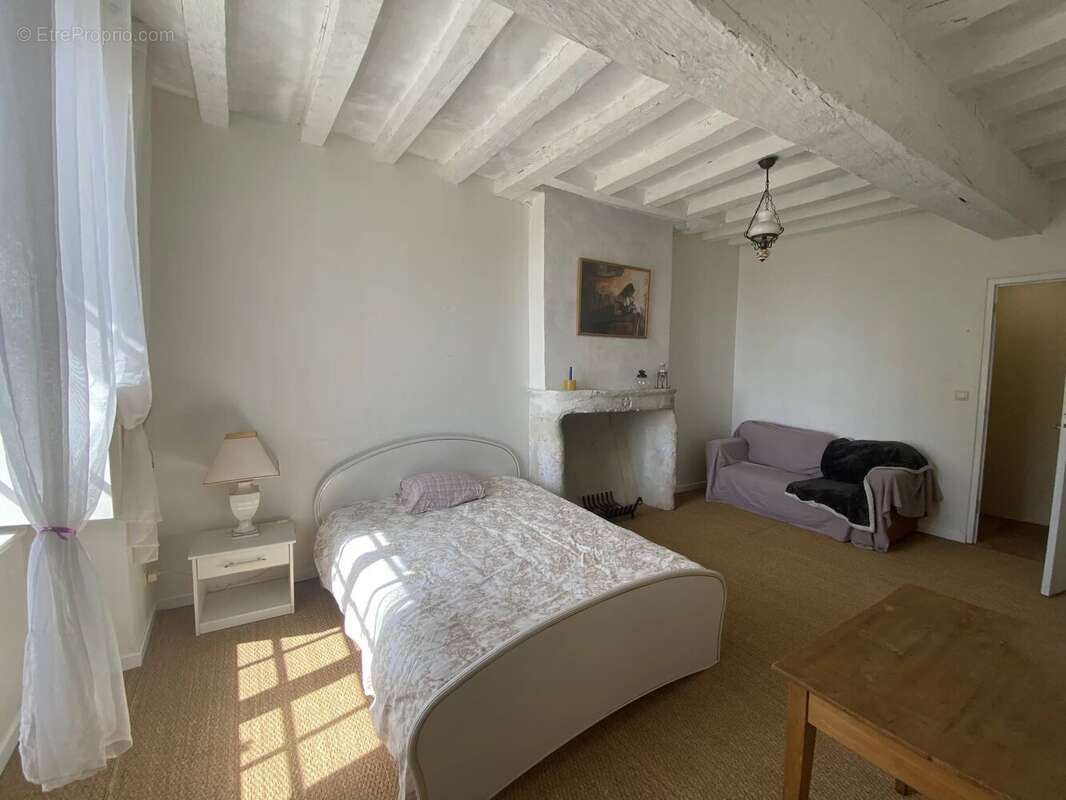 Maison à SAINTE-SUZANNE