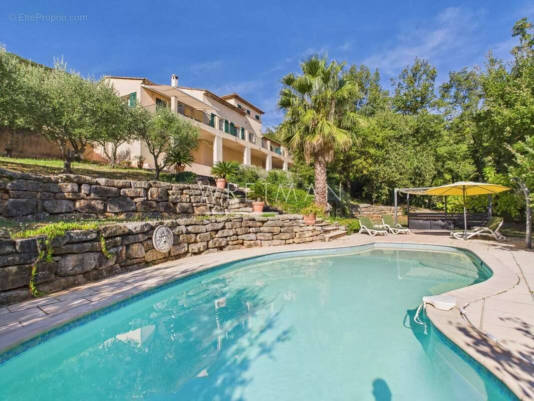 Maison à LE CANNET-DES-MAURES