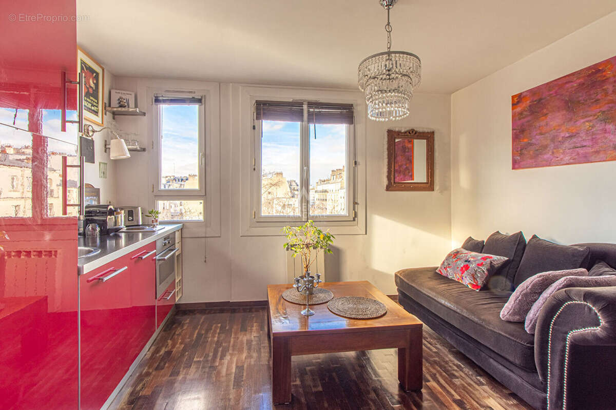 Appartement à PARIS-18E