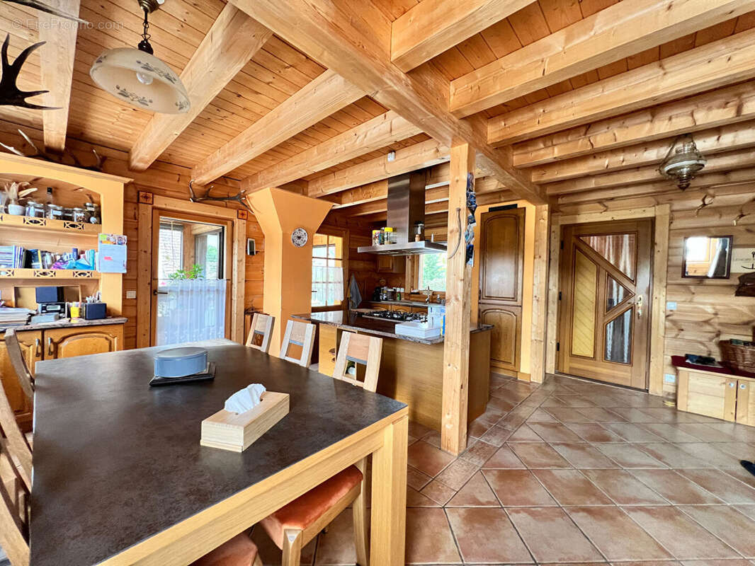 Maison de type chalet à Riquewihr - 6 pièces - 150m² - photo 6