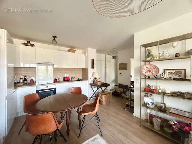 Appartement à SAINTE-GENEVIEVE-DES-BOIS