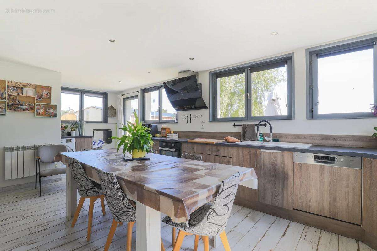 Maison de 6 pièces de 168 m² à Saint-Maulvis - photo 5