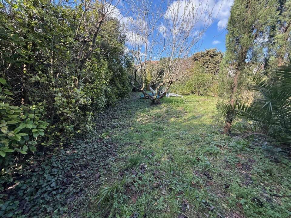 Terrain à AUBAGNE