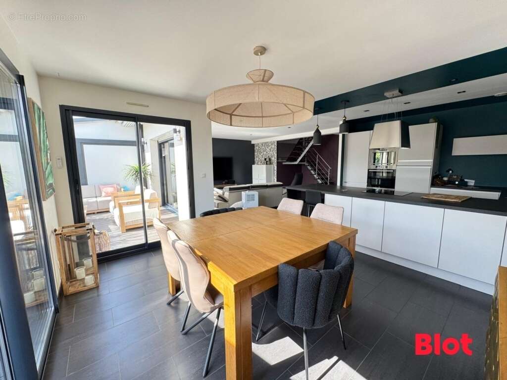 Maison 147 m² à Bruz  - photo 6