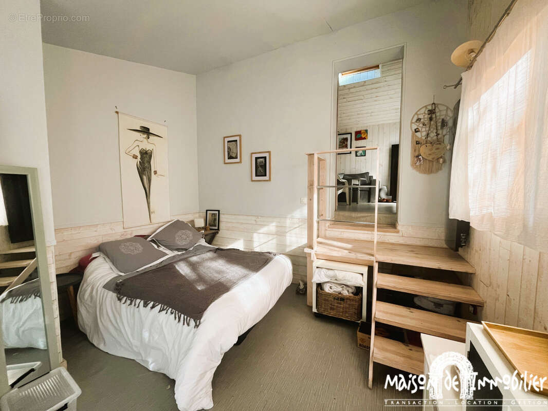 Maison à MESCHERS-SUR-GIRONDE