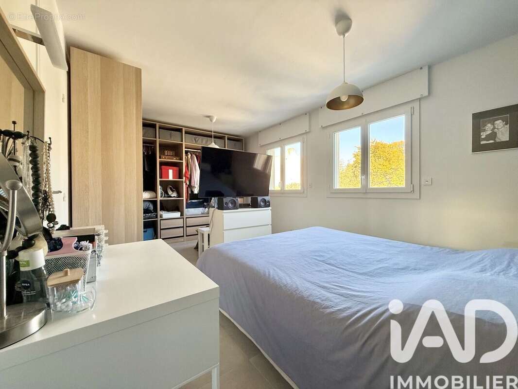 Appartement 62 m² à Six-Fours-Les-Plages  - photo 9