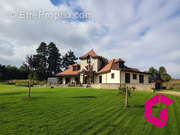 Maison à SAINT-ALYRE-D'ARLANC