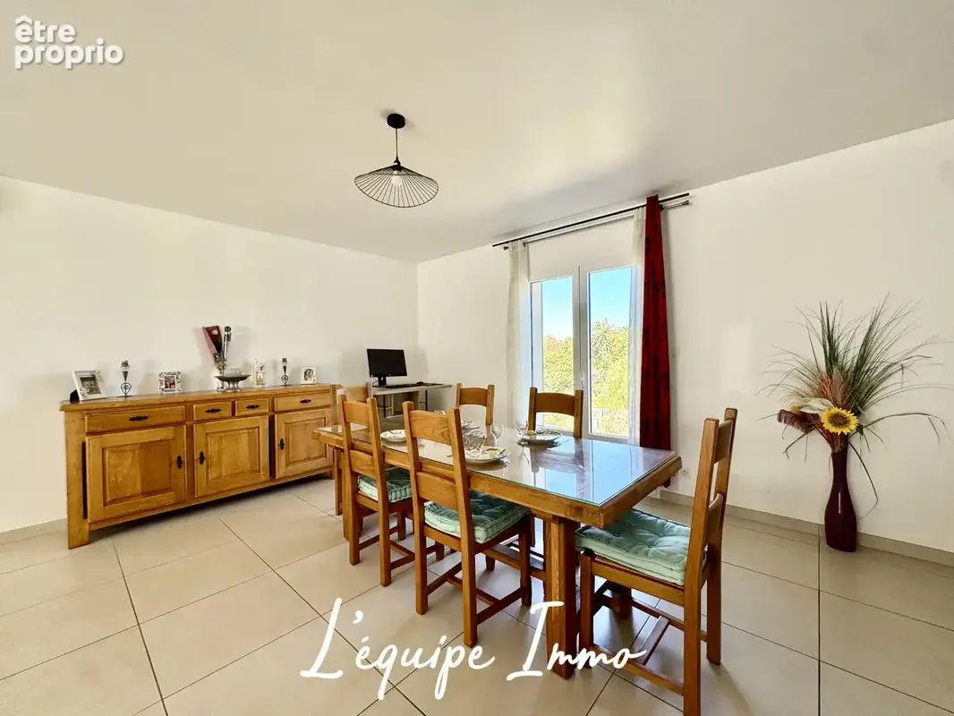 Villa de 2016 126m2 avec garage et piscine sur 1200m2 de terrain - photo 7