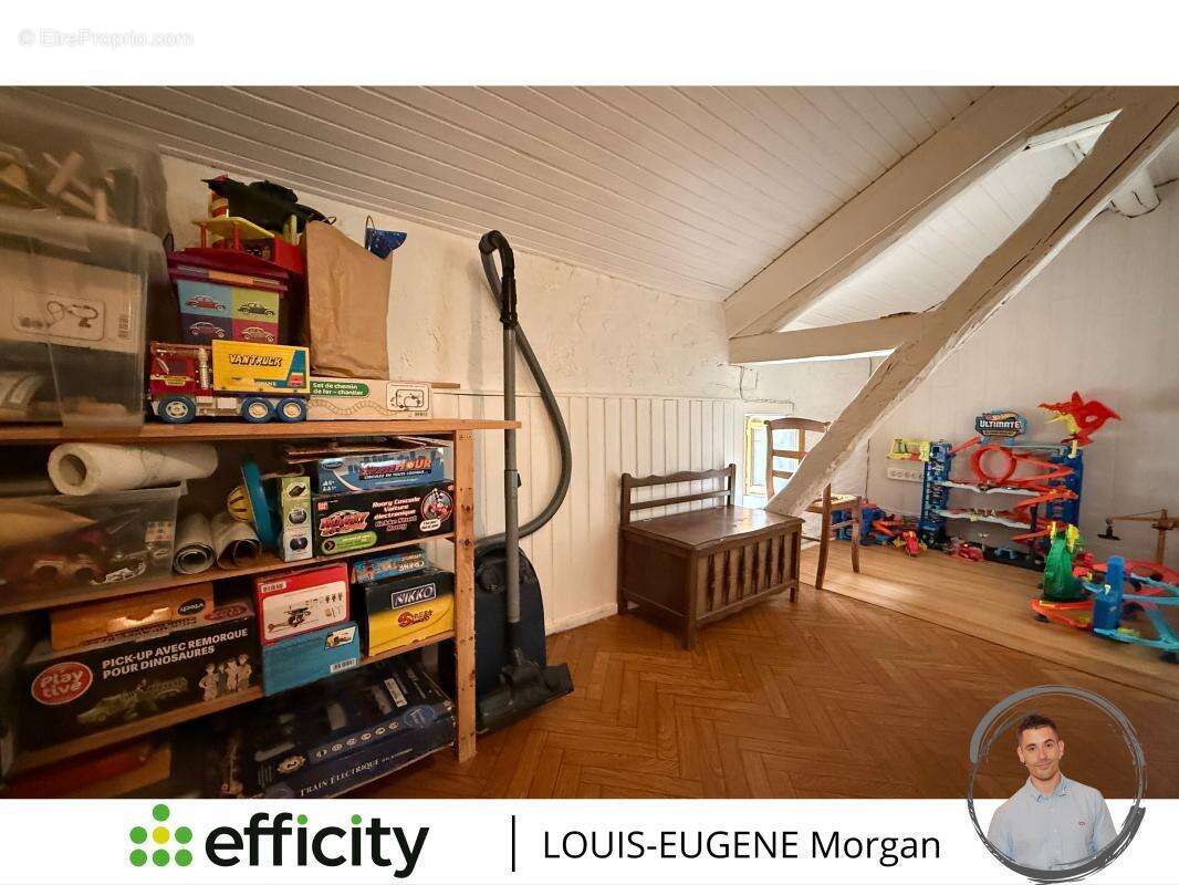 Maison à JAUNAY-CLAN