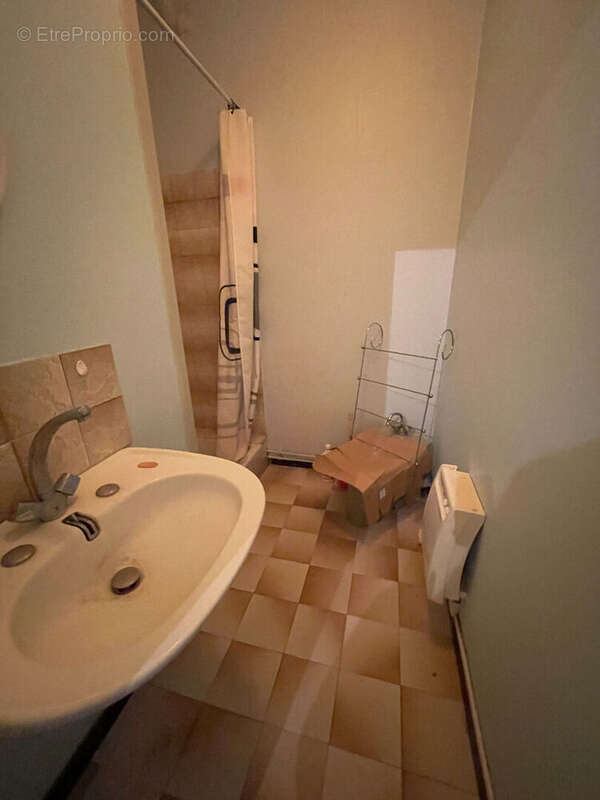 Appartement 72m² à saint-rambert-en-bugey - photo 3
