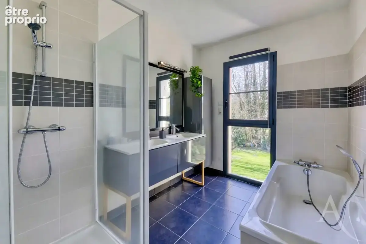 Maison Montaigu - photo 12
