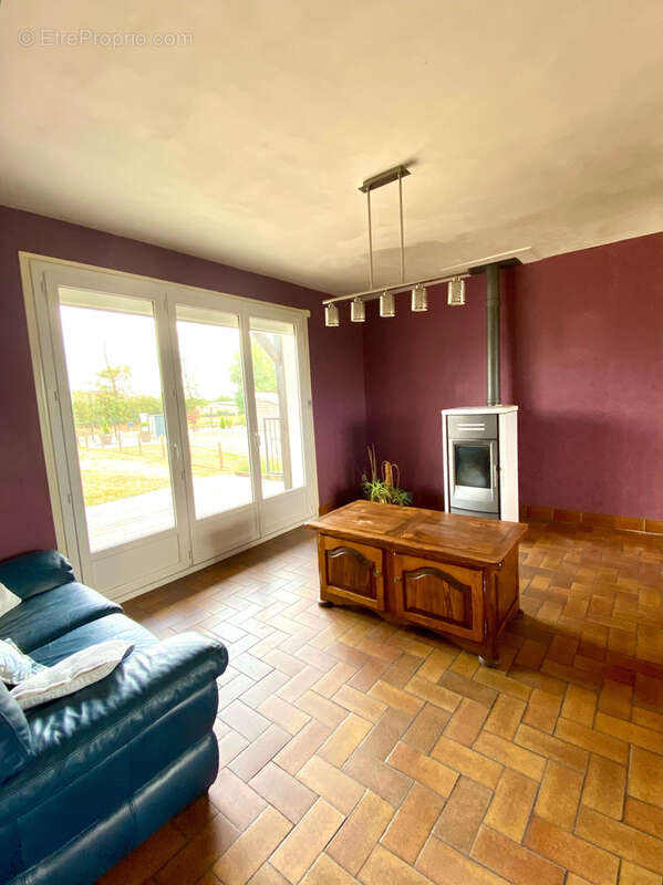 123 m2 habitables sur beau terrain avec vue dégagée - photo 5