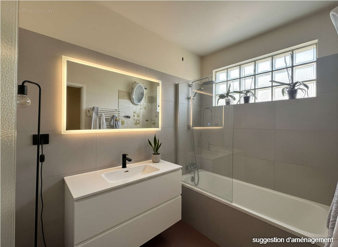 Appartement à ENGHIEN-LES-BAINS