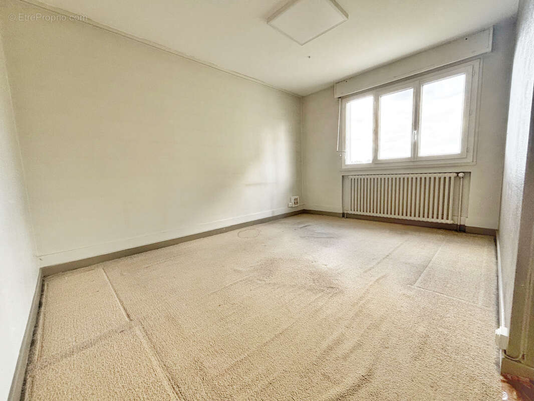 Appartement à LA VERPILLIERE