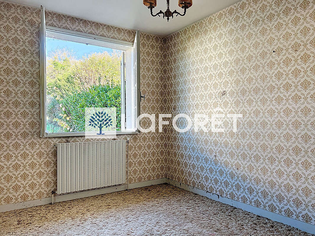 Maison à SAINT-LOUP-LAMAIRE