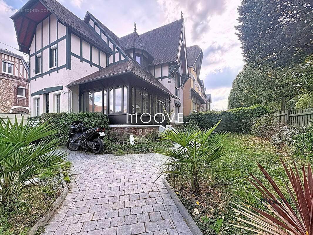 Maison à SOTTEVILLE-LES-ROUEN